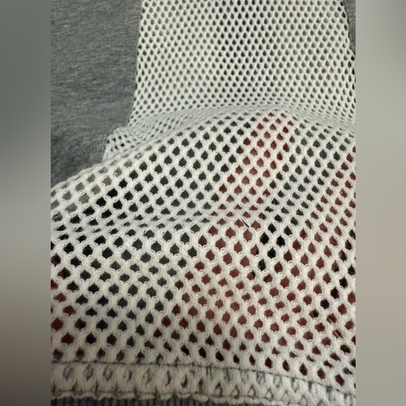 Fabletics - Temecula Zip Up Vest  Mesh Inserts - Gray & White - Size Medium - Picture 12 of 16